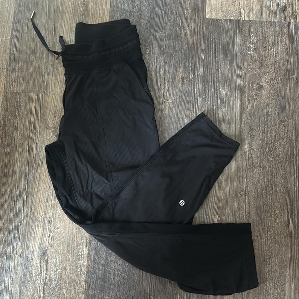 Lululemon Athletica Black Capris